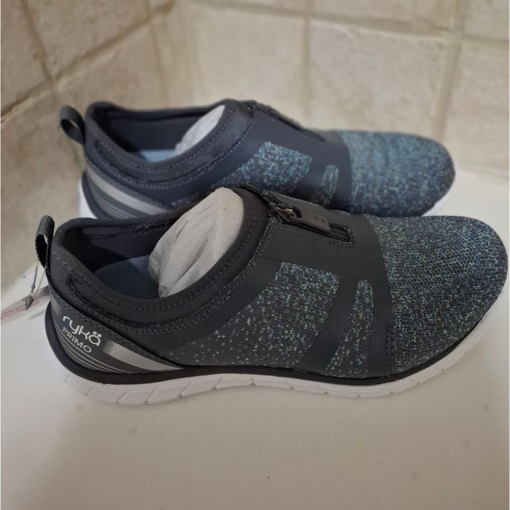 Ryka Front Zip Sneaker Shoes Size 5
